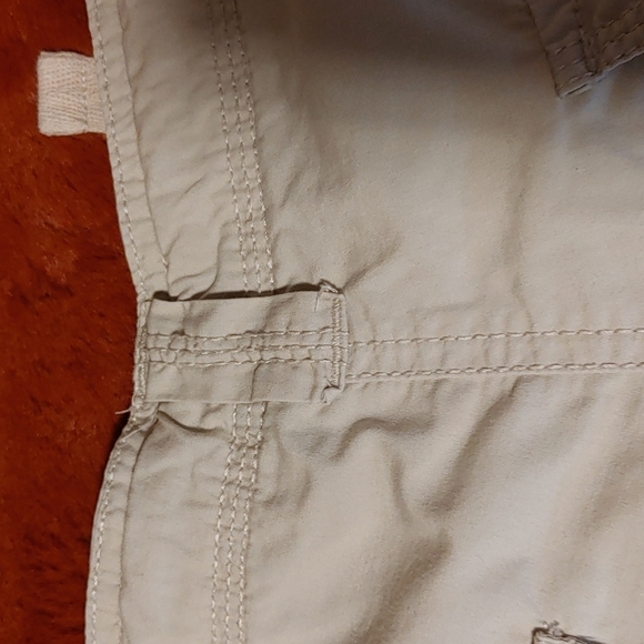 Jules & James Women's Cargo Shorts - Picture 7 of 9